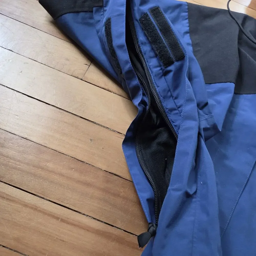 The North Face Men’s Large GORE‑TEX Waterproof Hooded Shell Jacket Blue Black
